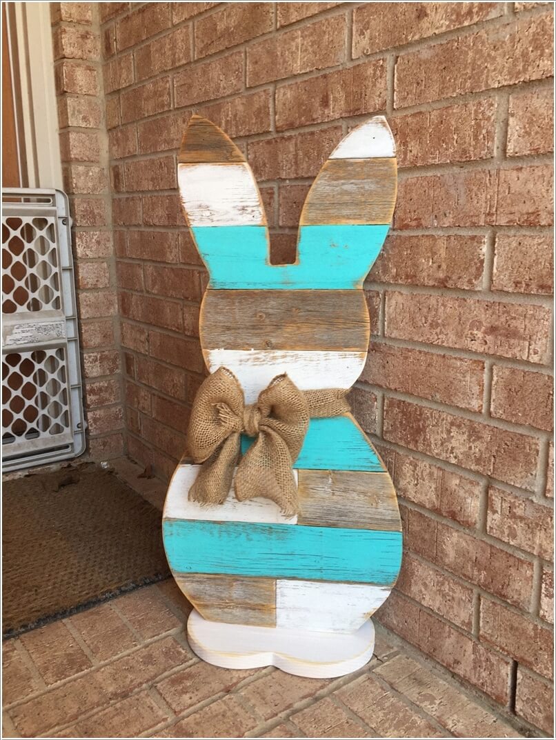 Make an Easter Bunny Porch Sign with Reclaimed Pallet Wood