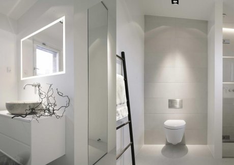 contemporary-white-bathroom