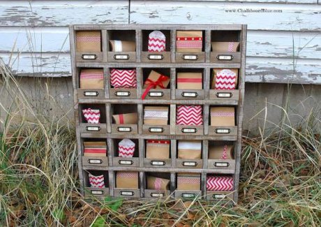 vintage hotel inspired cubby organizer