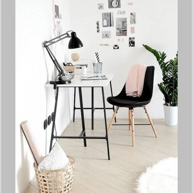 10 Chic and Beauteous Home Office Desk Ideas 8