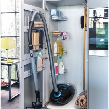 Vacuum Cleaner Storage Ideas 1