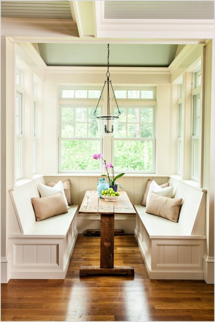 What Type of Bench Do You Like for a Breakfast Nook?