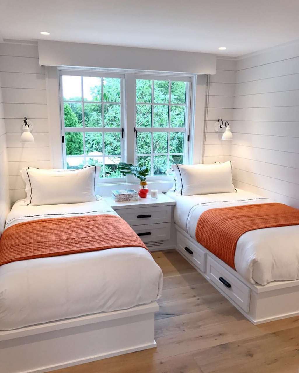 Creative Tiny Small Bedroom Ideas with Luxury Interior Design